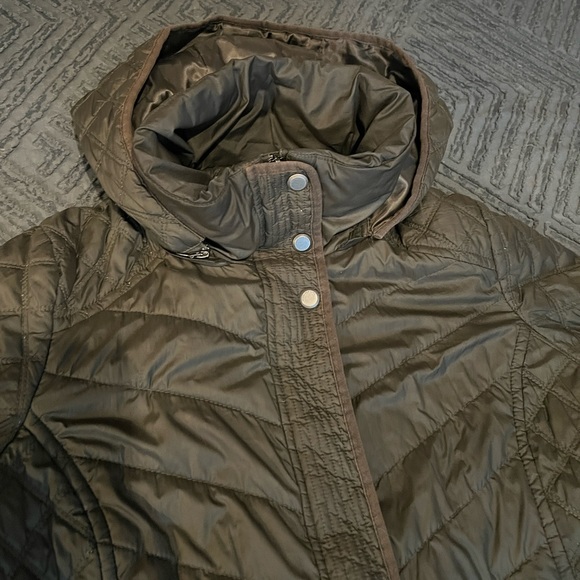 Marc Andrews Down Jacket in Army Green - Picture 4 of 15